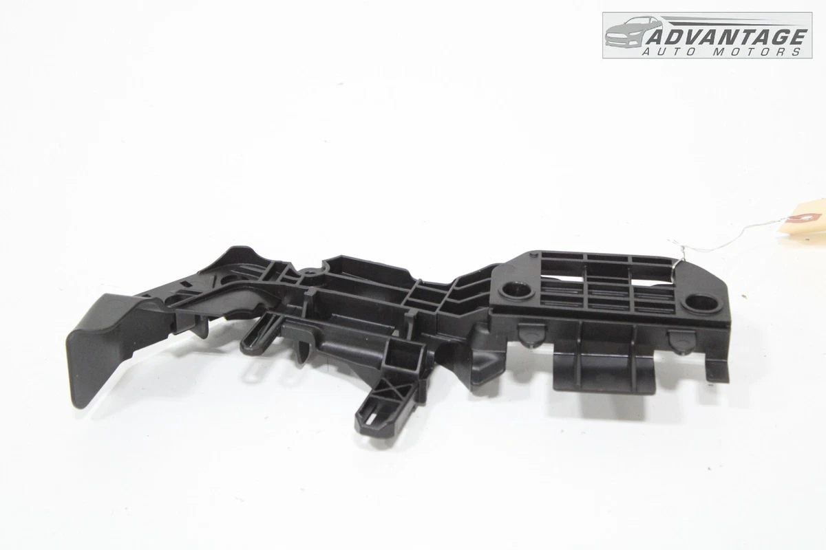 2014-2017 MERCEDES S550 FRONT LEFT SIDE DOOR LOCK HANDLE BRACKET 