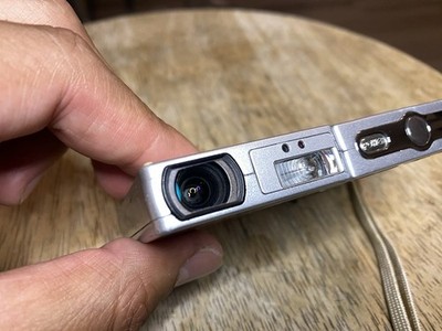 Kyocera Finecam SL300R 3.2MP Compact Digital Camera Silver TESTED