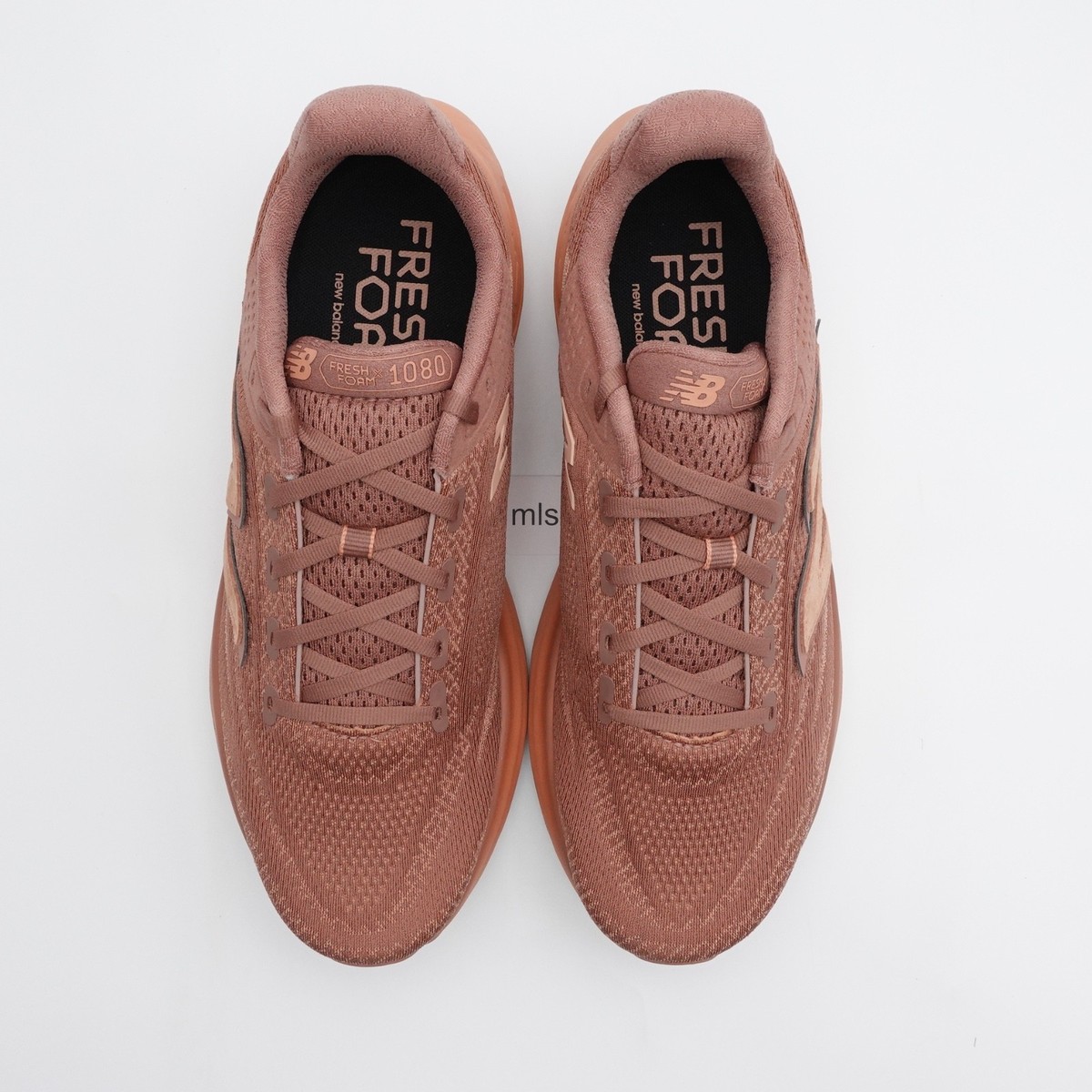 Size 8.5 Men's / 10 Women's New Balance Fresh Foam X 1080 V13