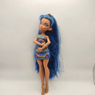 Monster High Cleo De Nile 2022 Mattel Blue Gold Streaked Hair 10'' Fashion Doll