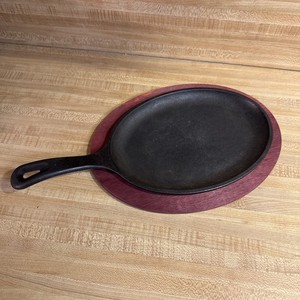 LODGE Cast Iron OS Seasoned Fajita Pan & Wood Base, Skillet LFSR3, Made In USA