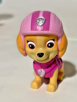 Paw Patrol Skye Plastic Figurine 2'' x 1.5''