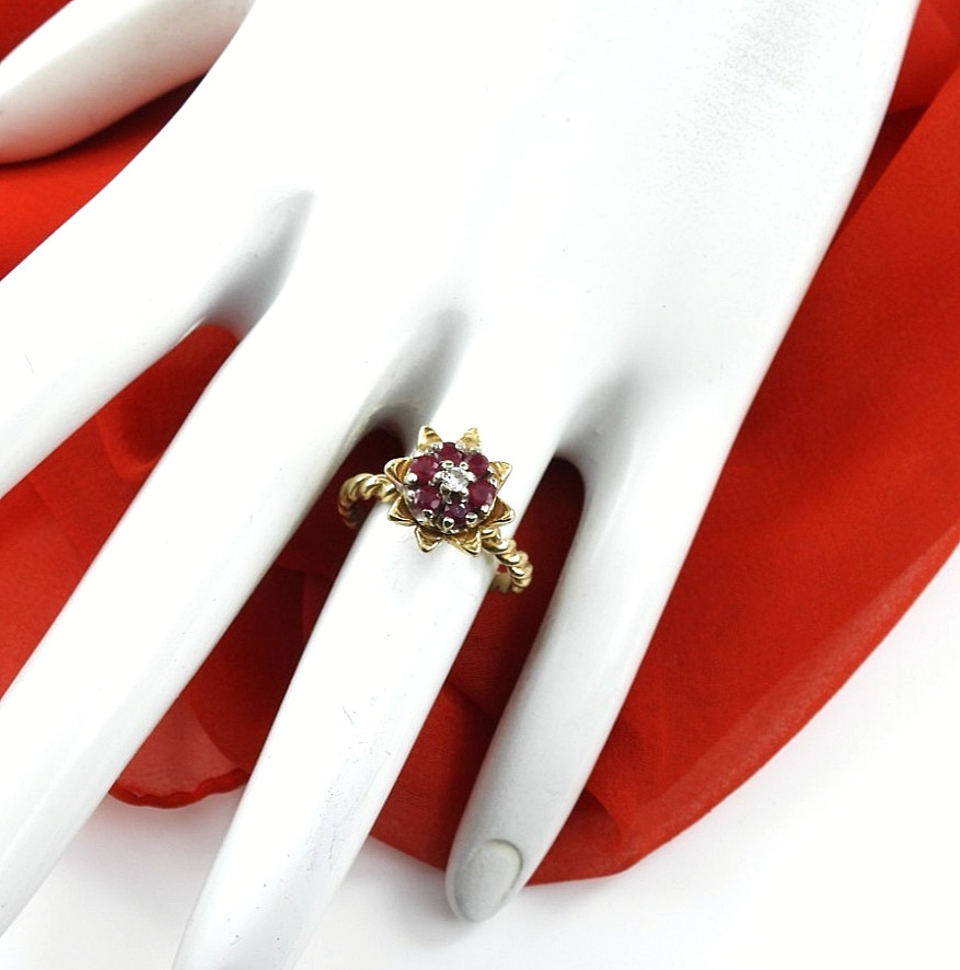 Vintage Solid 14K Yellow Gold Ring Ruby Diamond C… - image 1