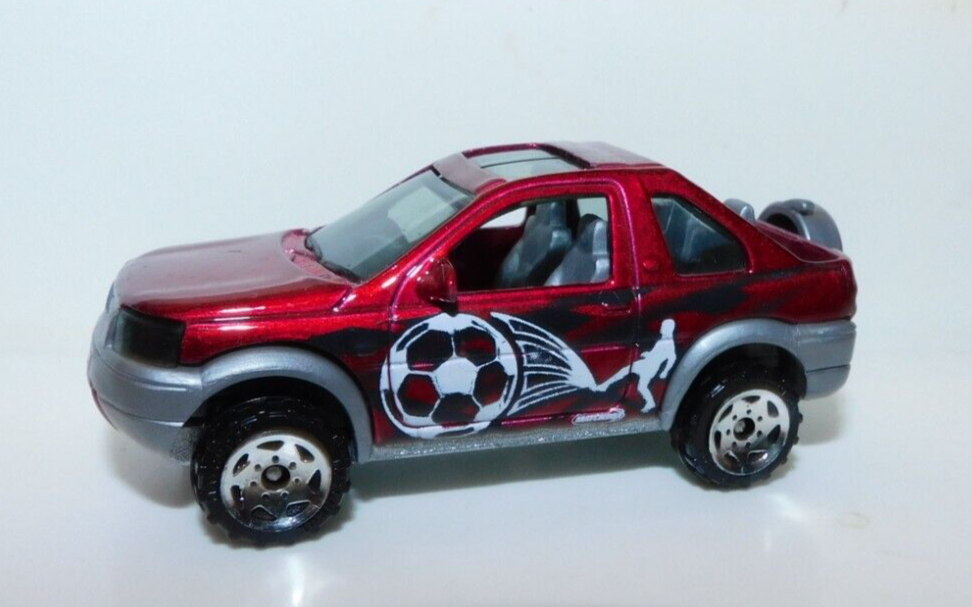MATCHBOX  LAND ROVER FREELANDER