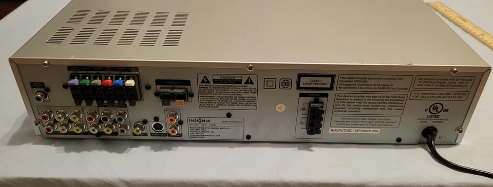 Receptor cambiador de 5 DVD Insignia IS-HTIB102732 MP3 CD MPEG-4 de colección probado pesado Foto 4 de 4