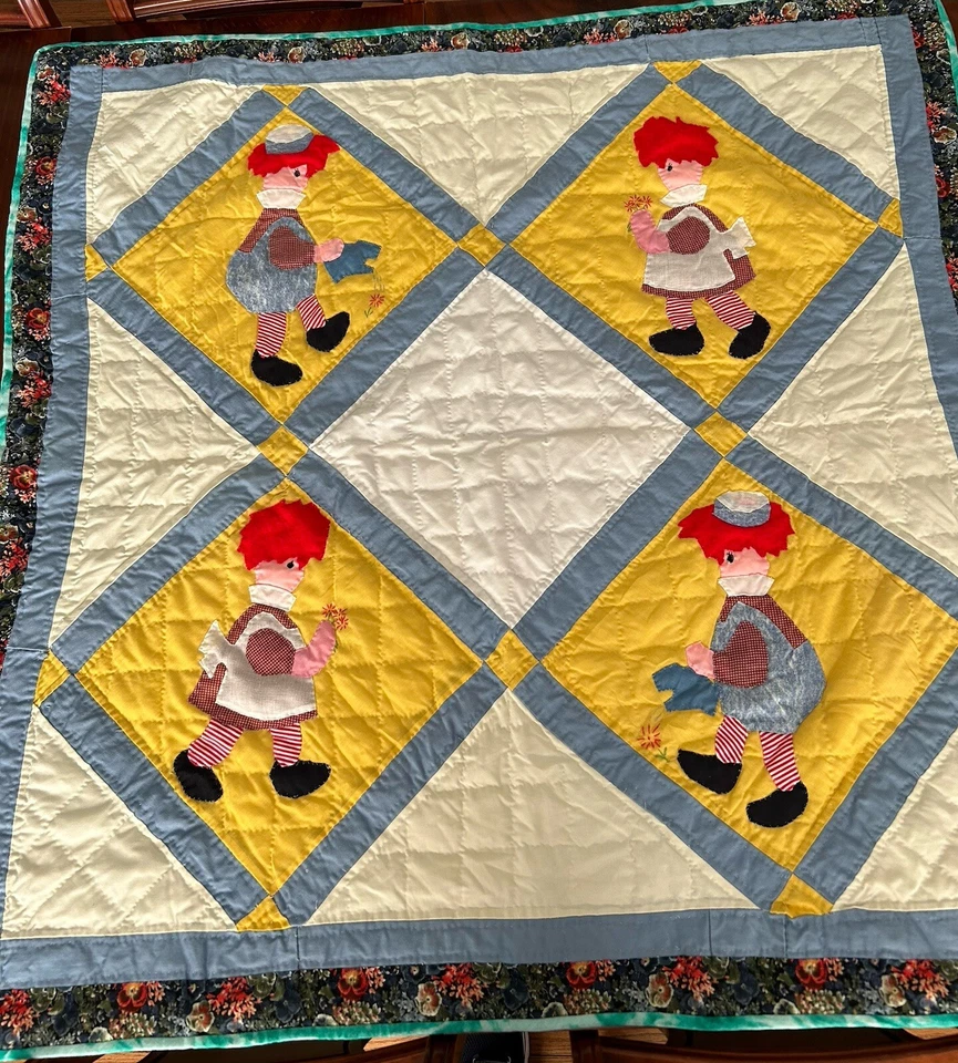 Handmade Hand Sewn Raggedy Ann and Andy Baby Crib Quilt 46x46 Made In 2004 - Image 2 of 4
