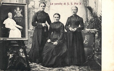 Three Women Le Sorelle di S.S. Pio X Religious Postcard