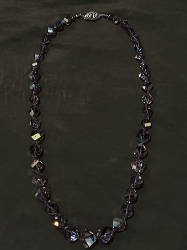 Vintage Swarovski Crystal #5020 Lt.Amethyst A/B Helix Graduated Beaded Necklace