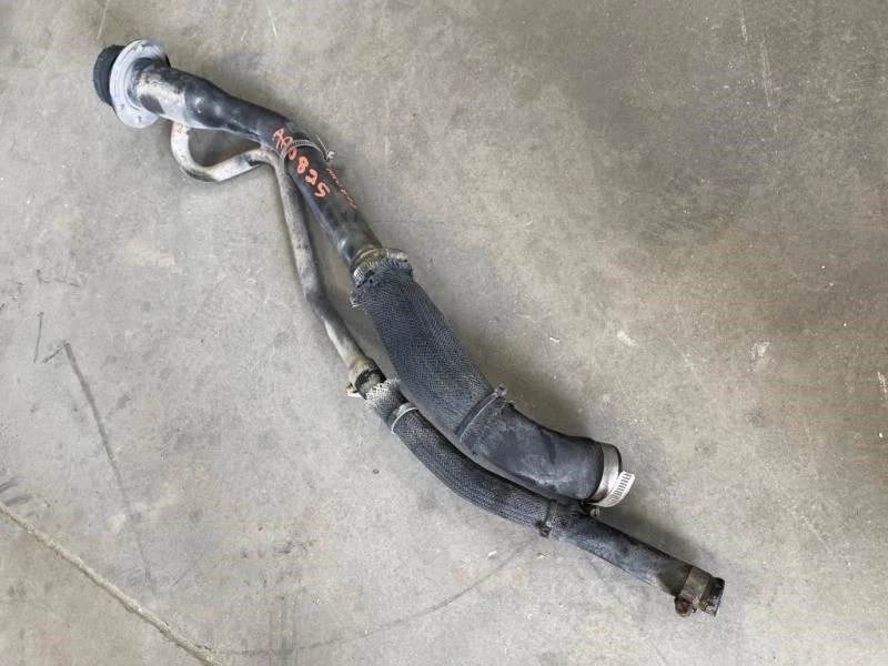 Ford F250 Super Duty 99 usado 6,8 L gasolina V10 platón corto cuello de llenado de combustible Foto 3 de 4