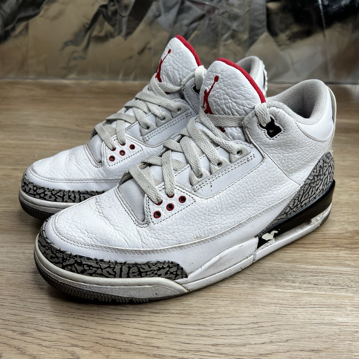 AIR JORDAN 3 III RETRO  release 2010 -  136064 105  Mens Size 11.5 AIR JORDAN 3 III RETRO release 2010 - 136064 105 Mens Size  main image 3