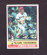 1976 Topps # 230 Carl Yastrzemski EX cond wax st Boston Red Sox SHIPPING IS FREE