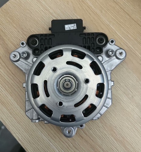 OEM Cooling Fan Motor 16363-47050 for 2019-2022 Lexus UX200 UX250h UX300e/CHR - Picture 4 of 6