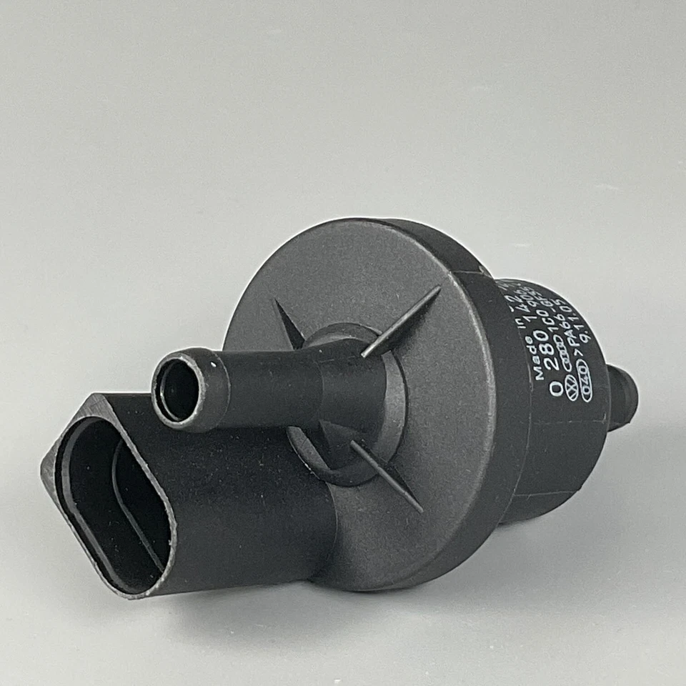 Válvula de purga de bote de vapor Bosch para Audi A4 A6 VW Golf Jetta 3,0 L 0280142353 Foto 3 de 4