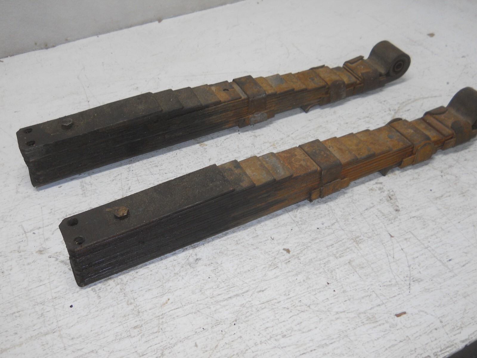 Austin Healey Bugeye Sprite MKll MG Midget rear springs lowered 15 leaf