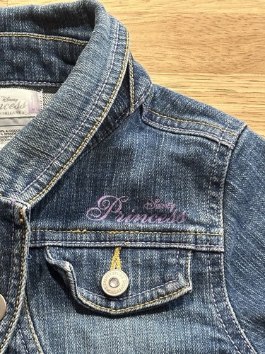 Disney Princess Medium 7/8 Girls Denim Jacket-3 Princess Back Scene-High Quality - Picture 2 of 11