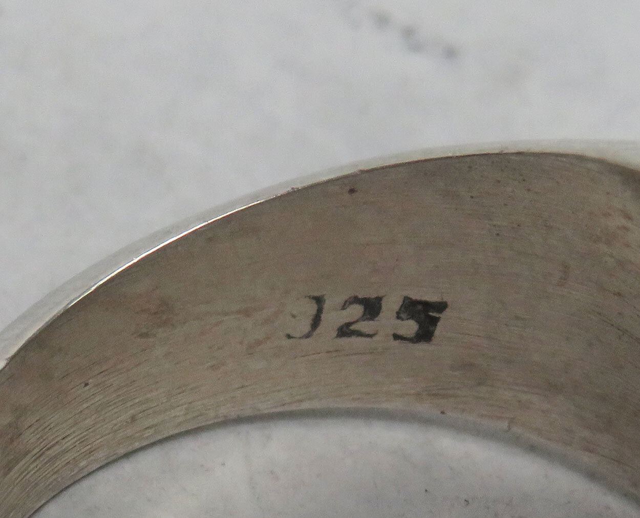 SOLID STERLING SILVER BATMAN RING SIZE 10 - image 4