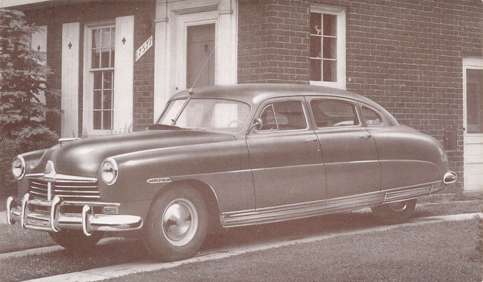 LOT OF 2 VINTAGE CAR POSTCARDS 1949 HUDSON BROUGHAM AND TOURING SEDAN