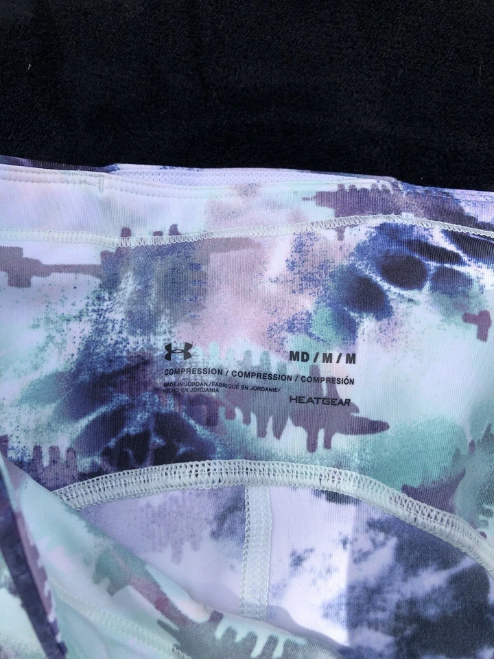 Capris de entrenamiento Under Armour Heatgear Armour para niñas negro mediano Foto 2 de 4