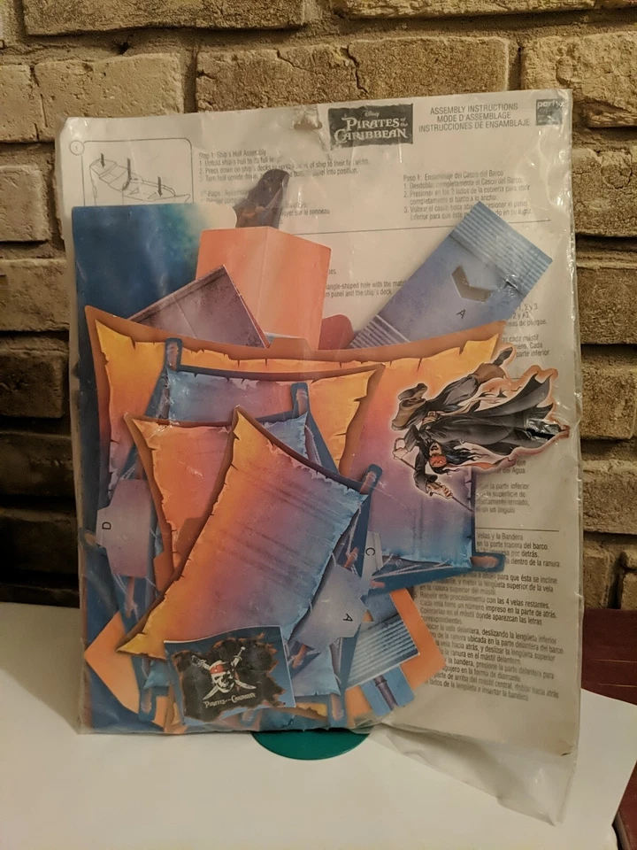 Disney Piratas del Caribe Sello Papel Fiesta Centro de mesa Decoración Barco Foto 2 de 2