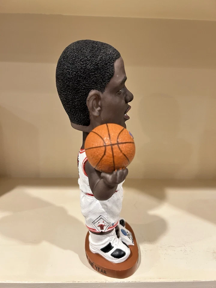 Винтажный 2001 CHICAGO BULLS ELTON бренд SGA BOBBLEHEAD в оригинальной коробке - Изображение 3 из 4