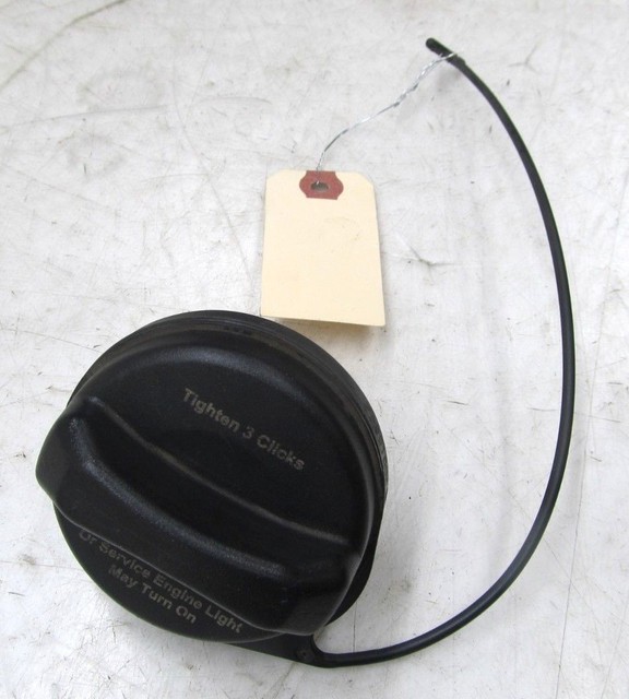 20032007 CHEVY SILVERADO OEM LEFT REAR FUEL GAS CAP eBay