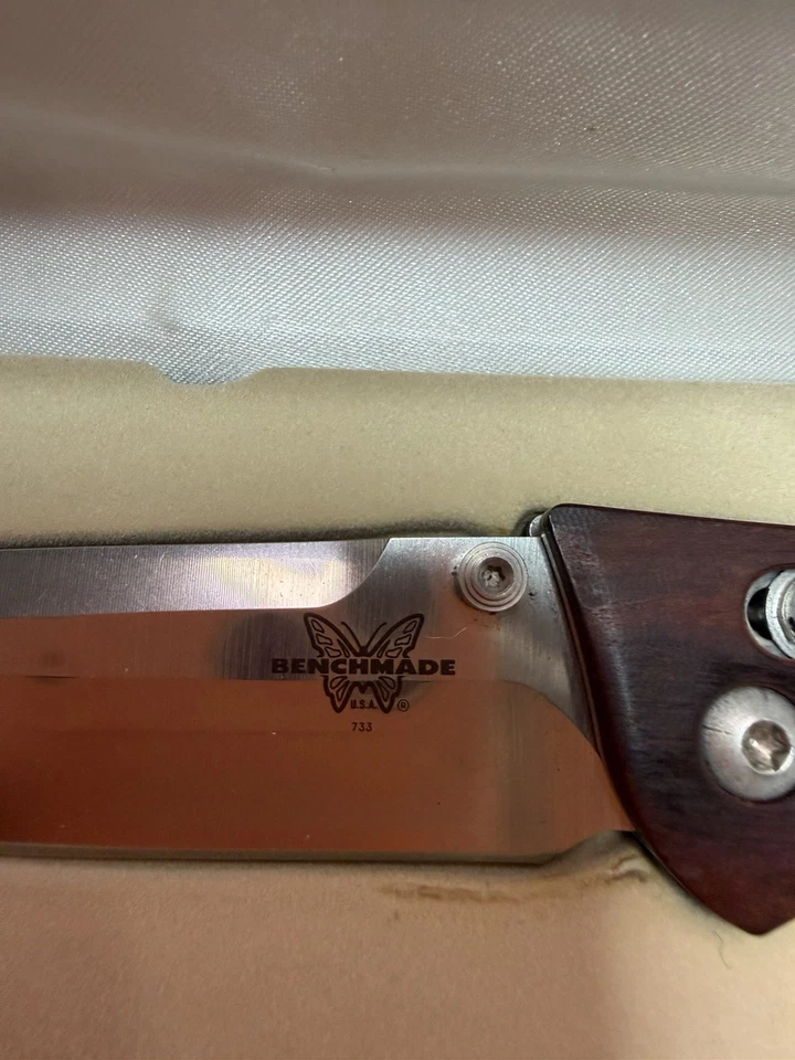 Cuchillo Plegable Benchmade 733-02 Ares Wood S30V Edición Limitada EE. UU. COMO NUEVO 120/500 Foto 4 de 4