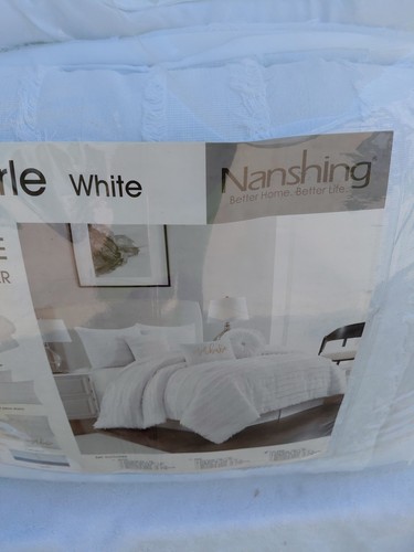 Nanshing 7pc Classic Fring Clipped Merle Comforter Set White California King - Picture 7 of 13