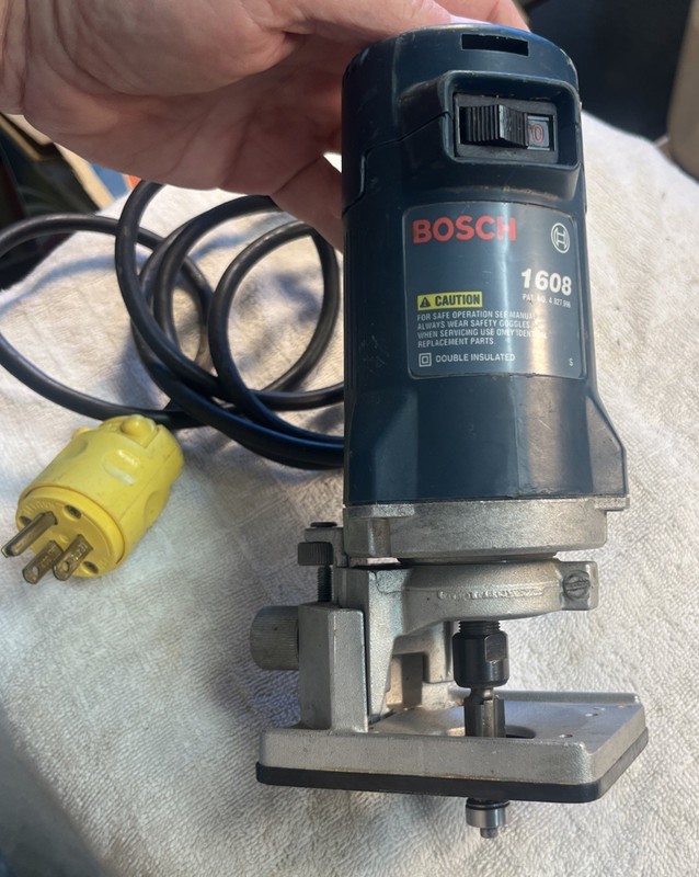 Bosch 1608M 1608 Router With Base & Bit. Works Great ..Laminate?