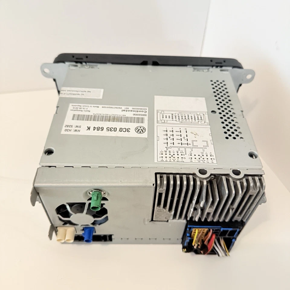 2014 VOLKSWAGEN PASSAT TOUCH SCREEN NAVIGATION RECEIVER RADIO 3C0035684K OEM Foto 4 de 4