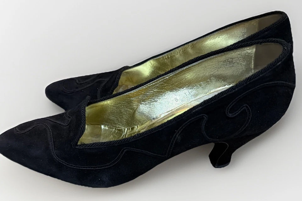 Vintage ESCADA Italy Women's Size 10B Black Suede Western Cowboy Heels Pumps - Image 4 of 4