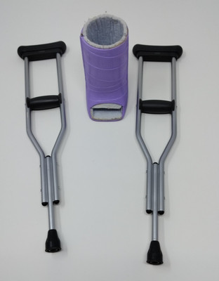 American Girl Doll ''Cheer Up Set'' Crutches with Purple Cast