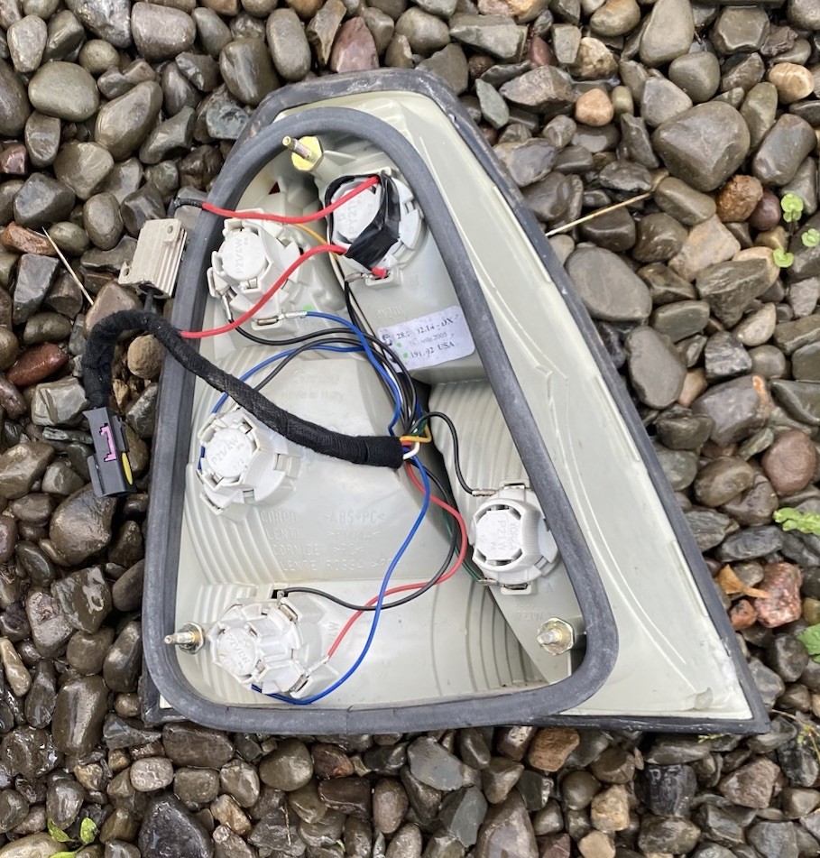 Maserati Quattroporte 2003-2008 Rear Right Tail light