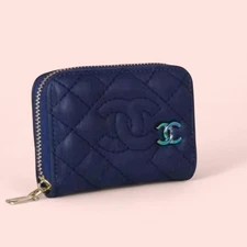 Lambskin card holder for women