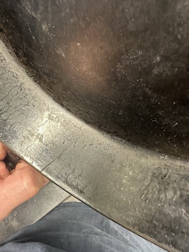 Sartén de hierro fundido Griswold #8 704 D anillo térmico agrietado ligero bamboleo - Imagen 10 de 14
