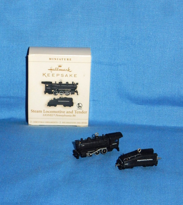 Hallmark 2006 Miniature Lionel Steam Locomotive & Tender Pennsylvania B6