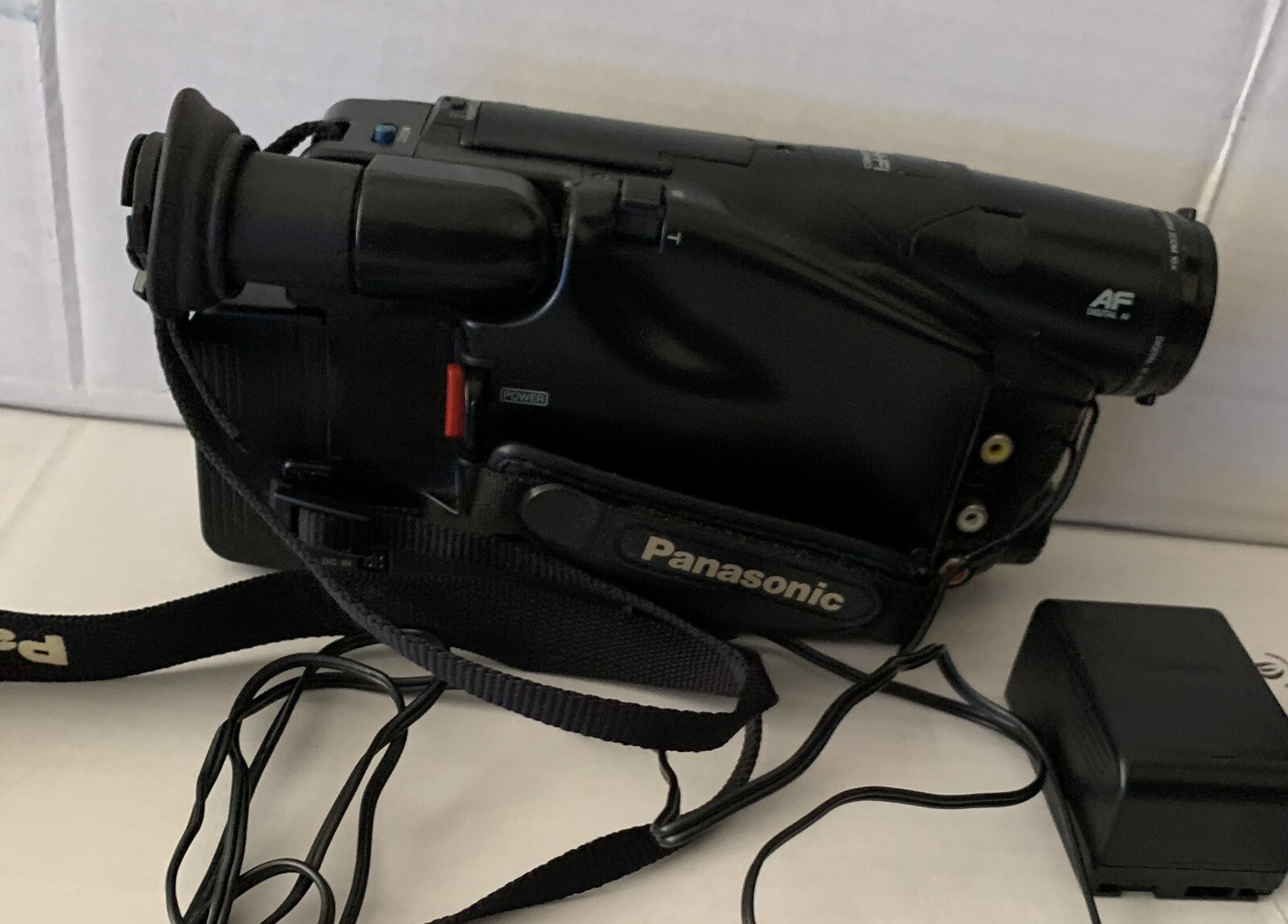 VINTAGE Panasonic NV-S20 VHS-C PAL Caméra Vidéo Palmcorder 8x Large Pièces unets