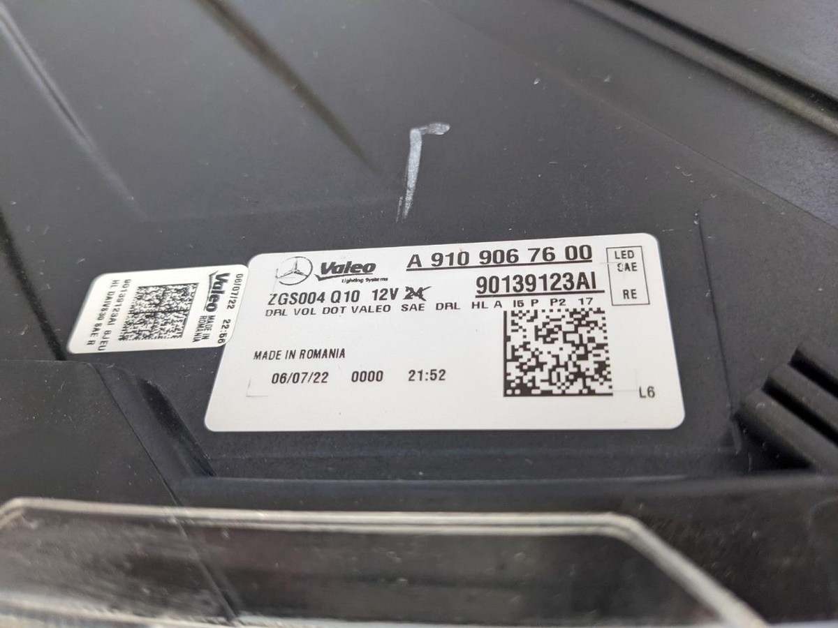 OEM 2019-2023 Mercedes Benz Sprinter RH Passenger Side LED 