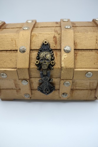 Antique Treasure Pirates Treasure Chest Skull & Crossbones Green Velvet Lined... - Picture 7 of 13