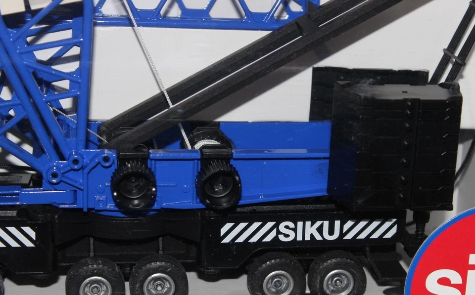 Siku 4810 Heavy Mobile Crane 1:55 New in OVP Blue - Image 3 of 4