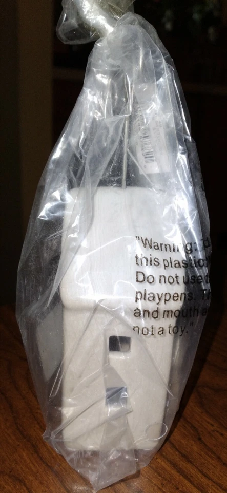 St. Nicholas Square Ceramic House Clip Holder sz 5 1/2"H x 2 3/4" W x 1 7/8 D - Image 4 of 4