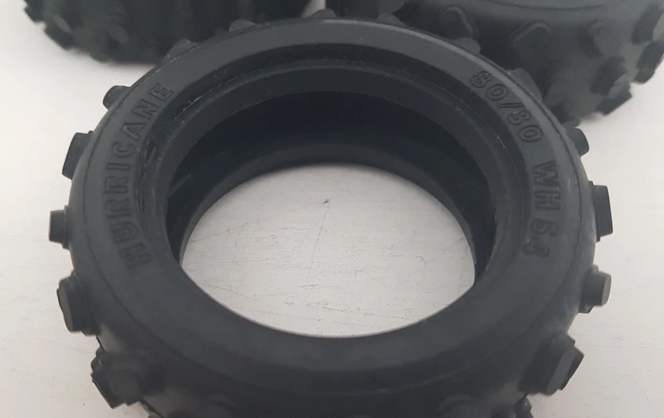 NIKKO kit pneus avant 80x30 et arrière 80x40 Hurricane neufs électrique  - Photo 4/4