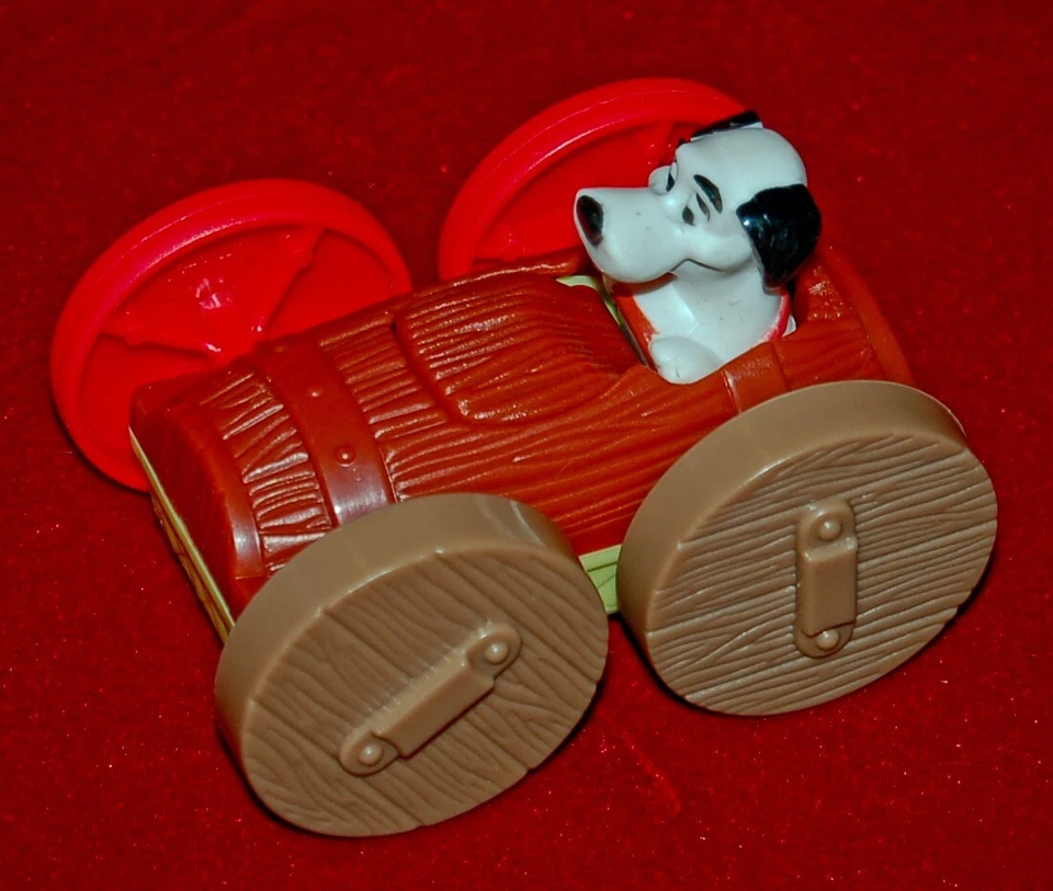 老式玩具麦当劳 101 DALMATIANS Cruella De Vil 手机 2 件套 #115 — 第 2/4 张图片