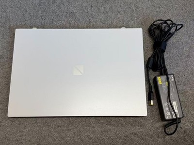 Super Light NEC LAVIE N1475CAW i7-1165G7 Iris Xe 8GB SSD 512GB 14.0'' FHD Win 11