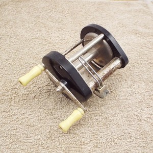 VIKING NO.V7361 Vintage fishing reel