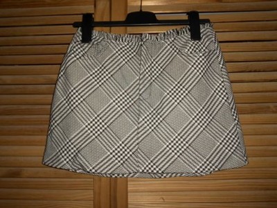 Rock..Zara..Gr.M..Mehrfarbig..Muster..Knopf..Reißverschluss..Taschen..