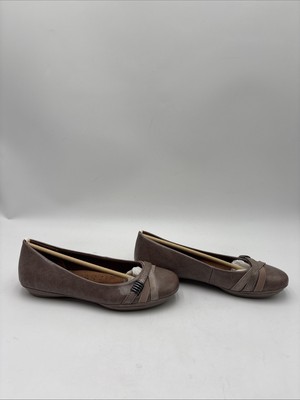 NWOB Eurosoft Women s Shaina Flats LT Taupe Size 6M/37