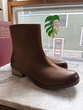 Women  s DANSKO Brianne Leather Zip Ankle Boots Waterproof Brown Tan WORN ONCE 
