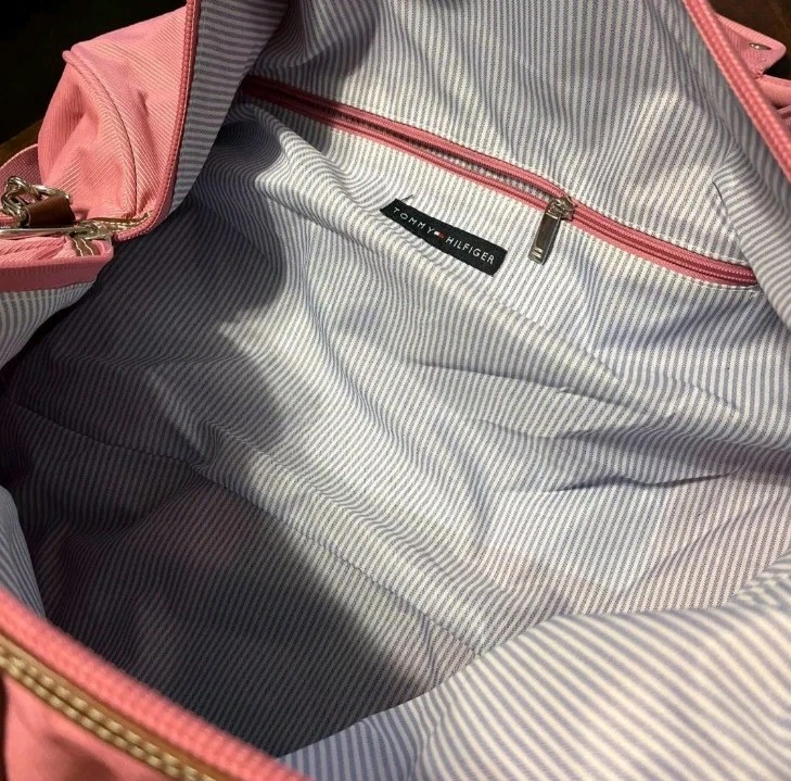 Vintage Tommy Hilfiger Duffle Bag Pink  21x12 Weekender Carry-on  - Image 4 of 4