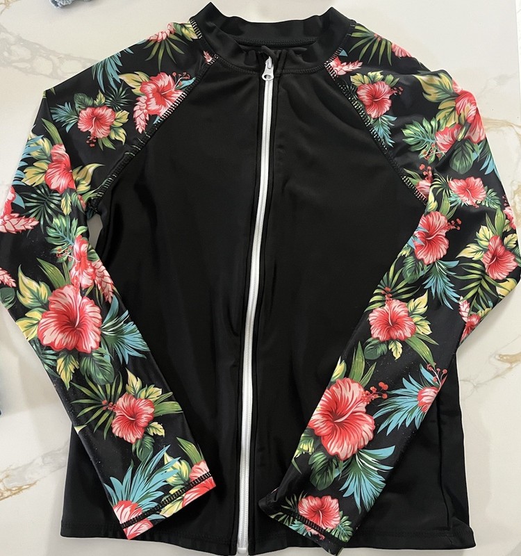Long Sleeve Girls Rash Guard And Skirt Cover Up. Rash Guard 12Y. Cover Up S 7/8