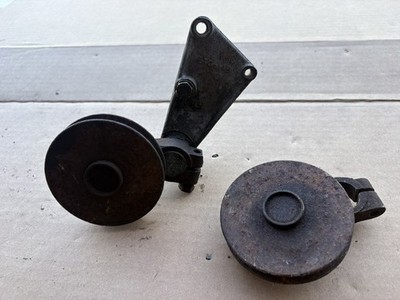 range rover classic ac belt tensioner mounting bracket and pulley pair -etc6148